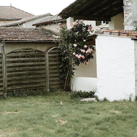 Studio De Plain-Pied Avec Terrasse Et Jardin Apartment Saint-Meard-de-Gurcon Bagian luar foto